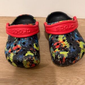 CROCS Kids' Multicolor Slippers with Red Strap